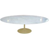 Tulip oval  table by Eero Saarinen