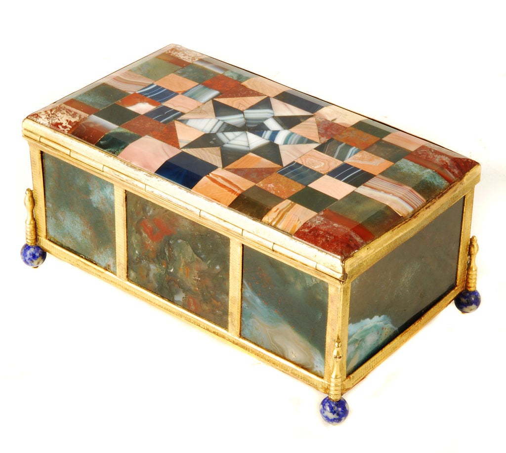 Palais Royal Agate and ormolu casket, the top inlaid in a geometric pattern with various agates. c1860.