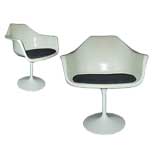 Pair of Tulip Side Chairs by Eero Saarinen for Knoll