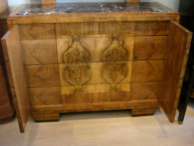 Burled Walnut Dresser With Mirror 1