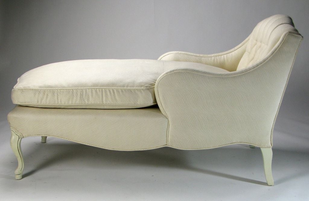 Mid-20th Century Elegant White Lacquered & Upholstered Chaise Lounge