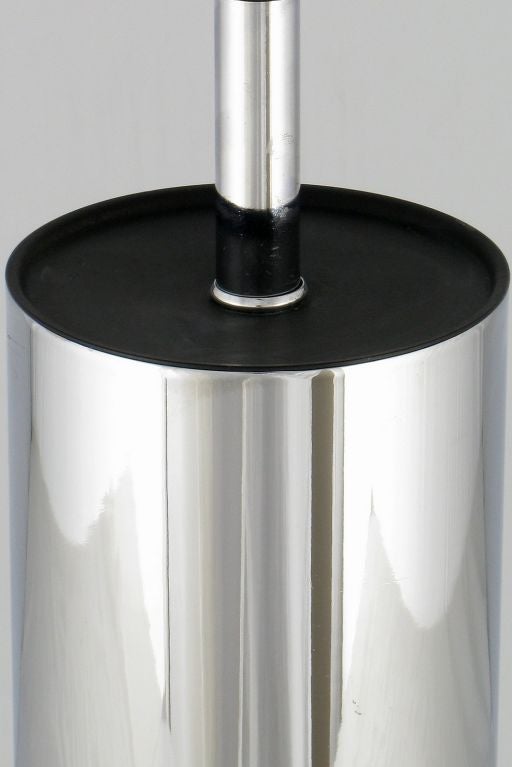 cylindrical table lamp