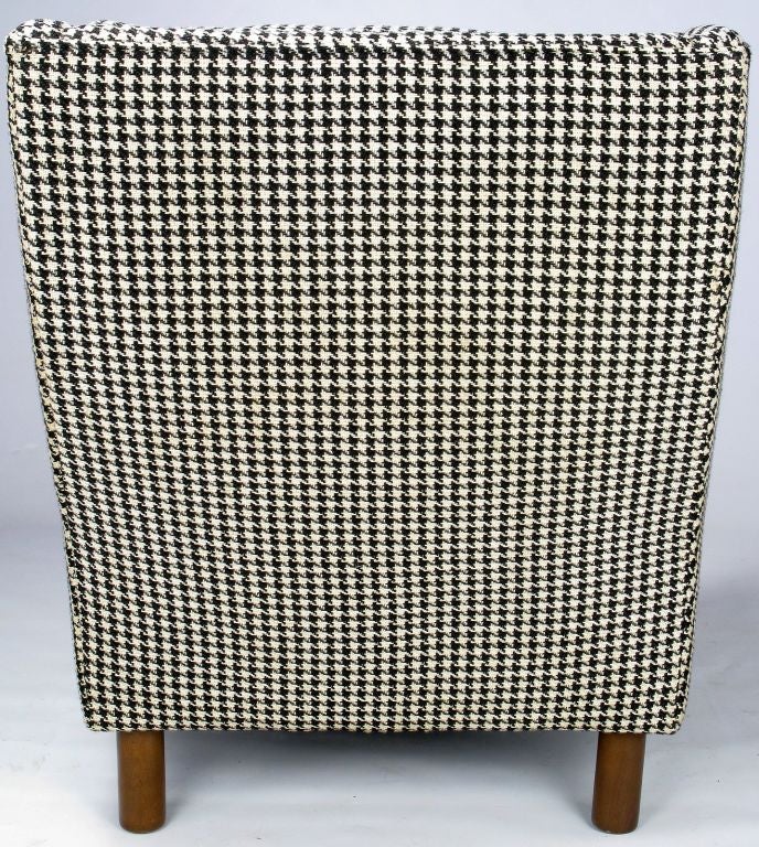black and white houndstooth fabric