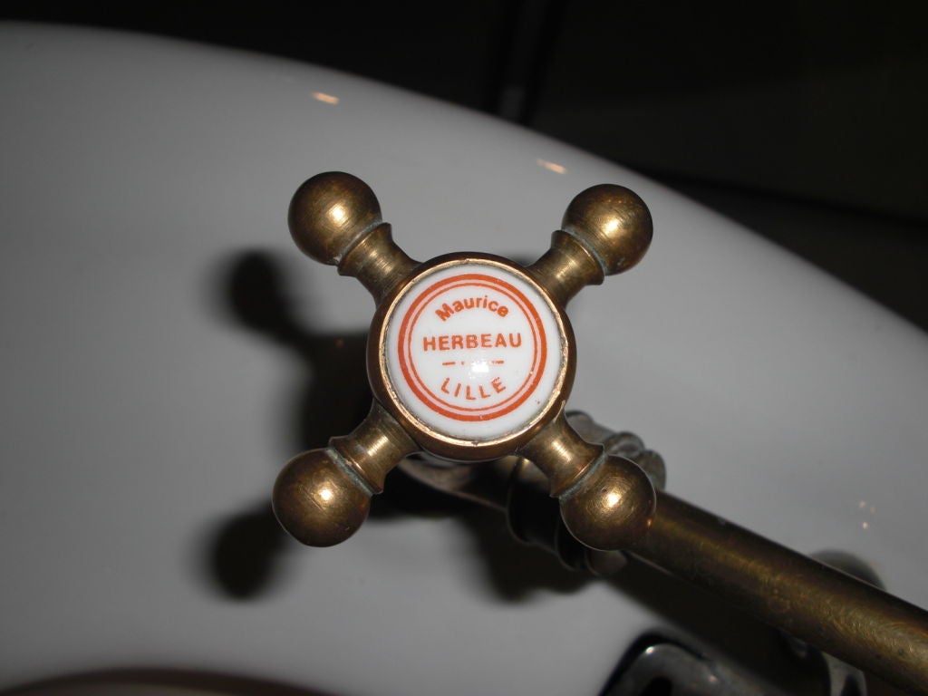 1940 bathroom sink