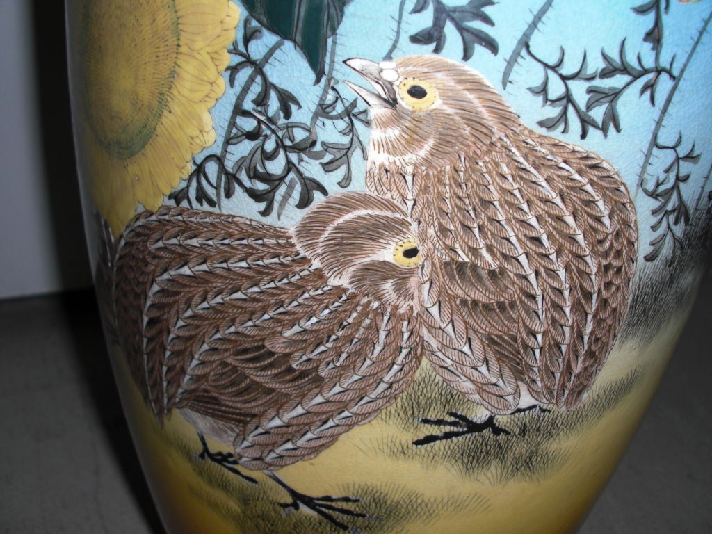 Japanese Large Satsuma vase of unusual colors signed Taizan