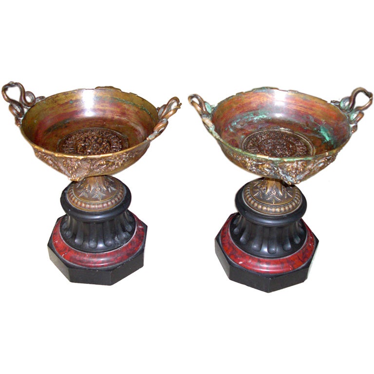 Pair of 19th century  Bronze tazzas on marble bases