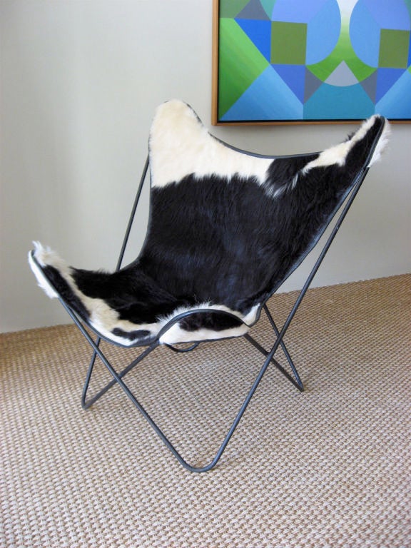 Pair of Pony Hardoy Chairs, by Knoll 1