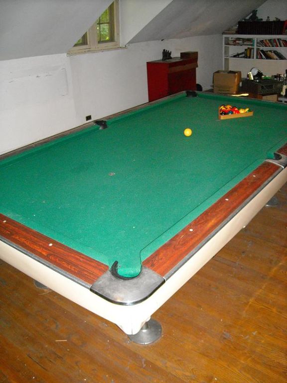 1950s pool table