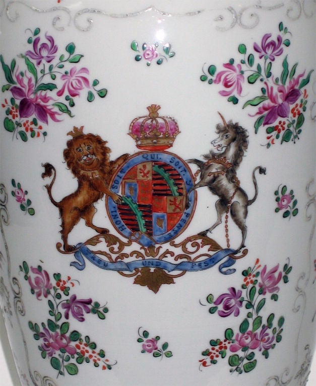 Painted Samson & Cie Armorial Vase in Famille Rose, c1850, Converted into a Lamp