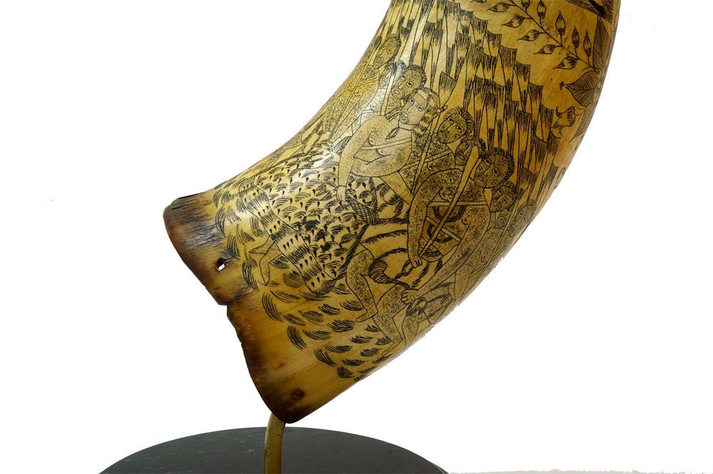 Pair of 19th Century Scottish Scrimshaw Horns 4