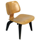 An Early Lounge Chair Wood by Charles Eames for Evans An Early Lounge Chair Wood by Charles Eames for Evans
