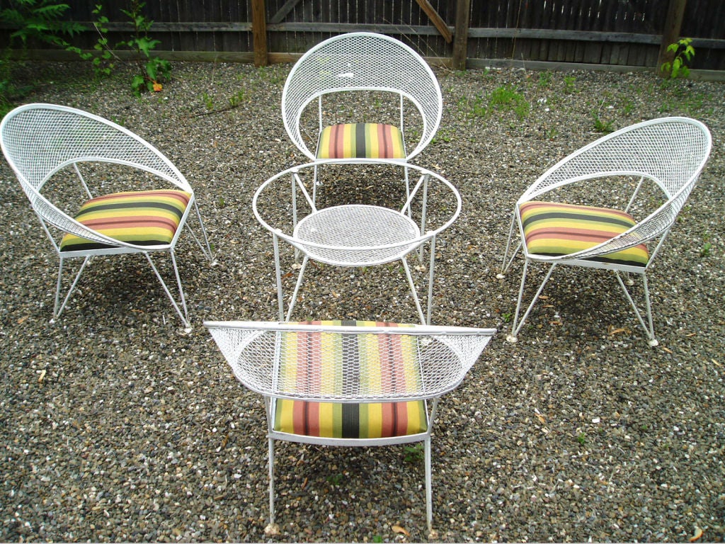 Outdoor Lounge Seating and Table by Woodard