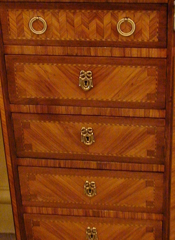 LOUIS XVI STYLE BRONZE MOUNTED AND PARQUITRY INLAID 5 DRAWER CHE