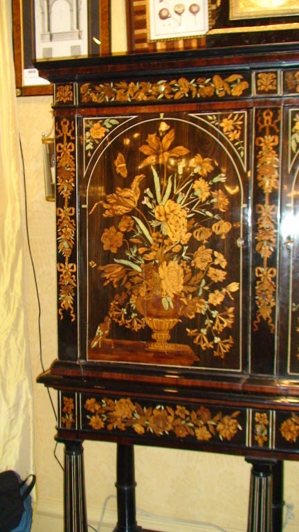 Dutch EXCEPTIONAL DUTCH MARQUETRY CABINET ON STAND