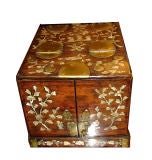 CHINESE MOTHER OF PEARL INLAID ROSEWOOD TRAVELLING MAKUP CHEST