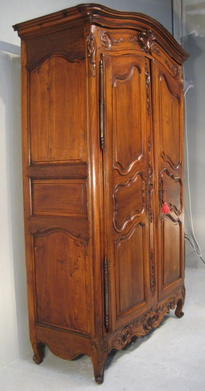 French Provencal Bridal Armoire In Excellent Condition In Winter Park, FL