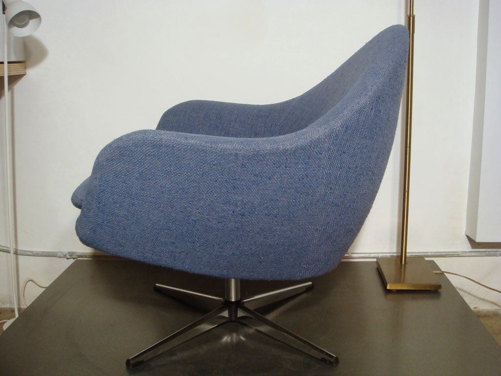 Mid-20th Century Pair of Overman Egg Chairs