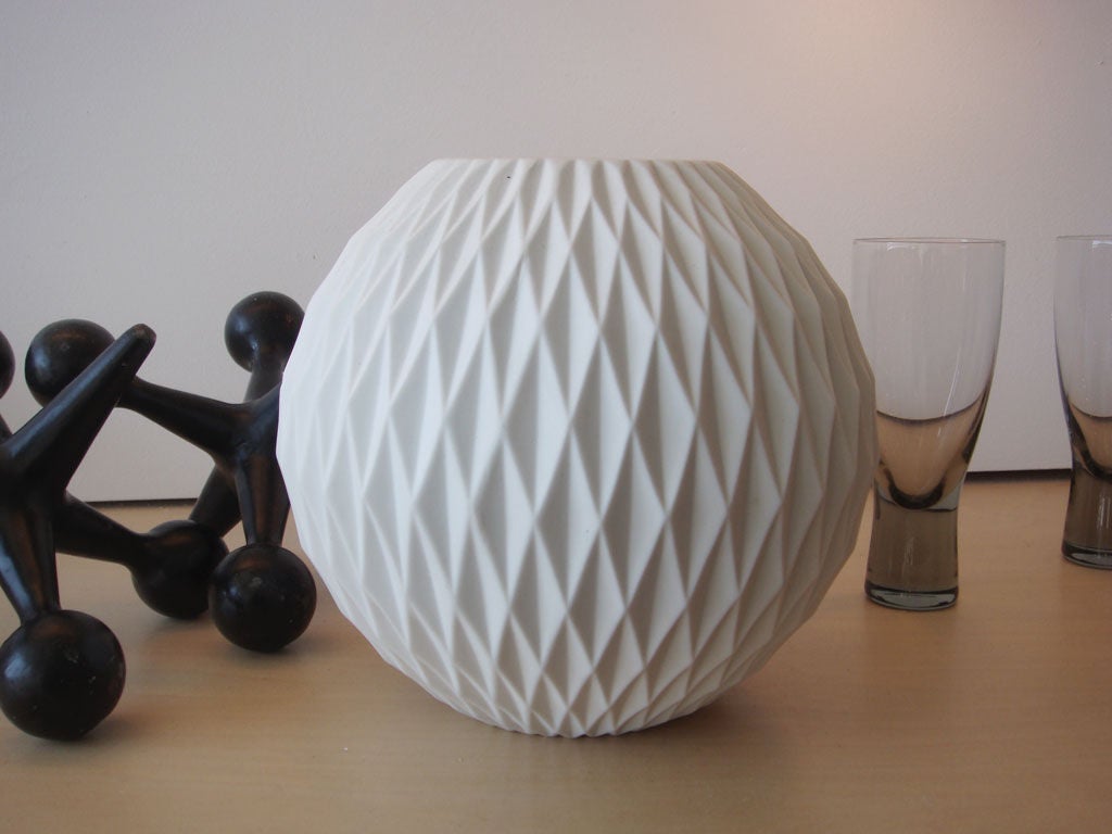 Thomas Vase