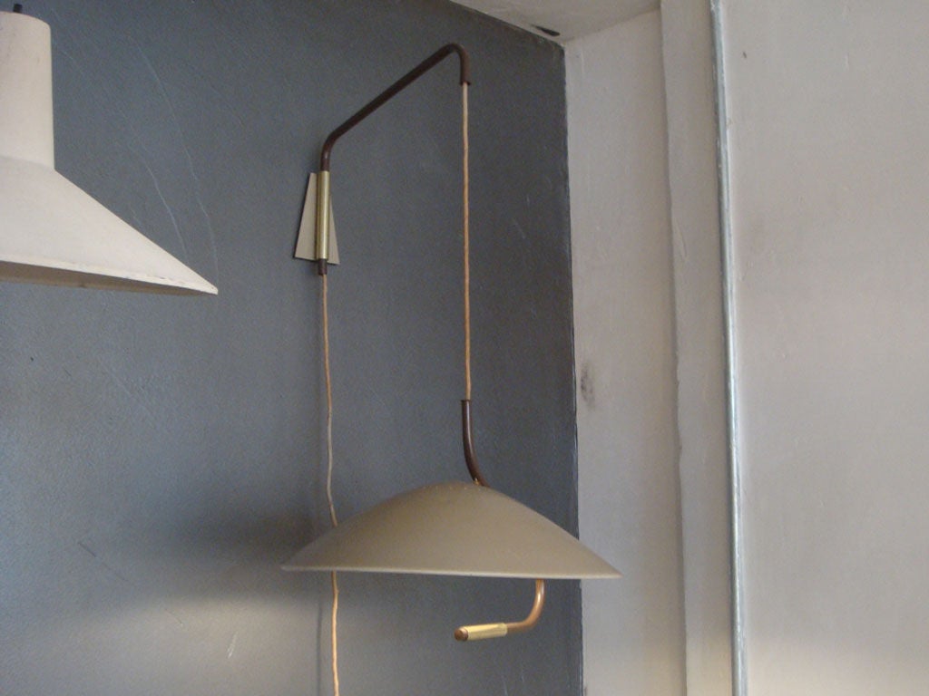 Gerald Thurston for Lightolier enameled metal and brass detail pulley system wall light