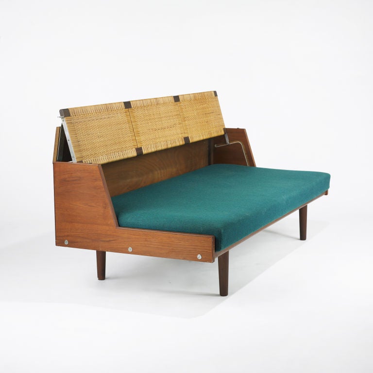 Danish adjustable back sofa, model GE7 by Hans Wegner