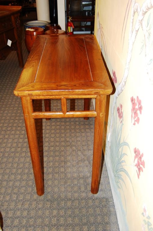 PAIR OF 18TH CENTURY SIDE TABLES 1