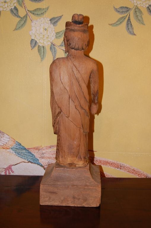 Japanese 18th Century Wood Statue of Kannon, Goddess of Mercy (Japanisch) im Angebot