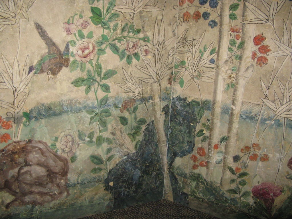 18th Century Chinese Wallpaper Screen In Good Condition In New York, NY