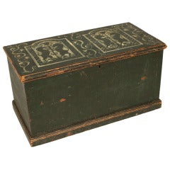 Mahantongo Valley Blanket Chest, Green Paint, Rearing Unicorns