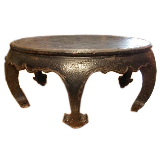 18th Century Chinese Chow Leg Round Kang Table or Coffee Table For Sale