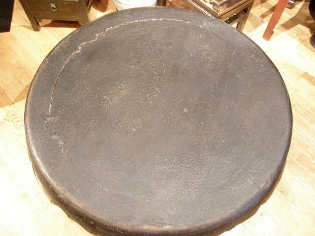 18th Century Chinese Chow Leg Round Kang Table or Coffee Table For Sale 2