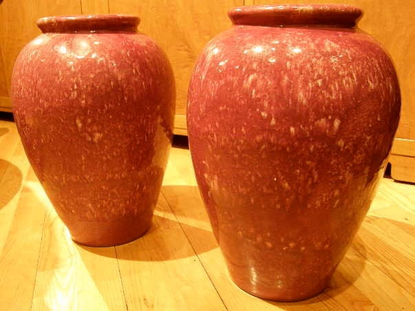 Pair of American 19th century vases