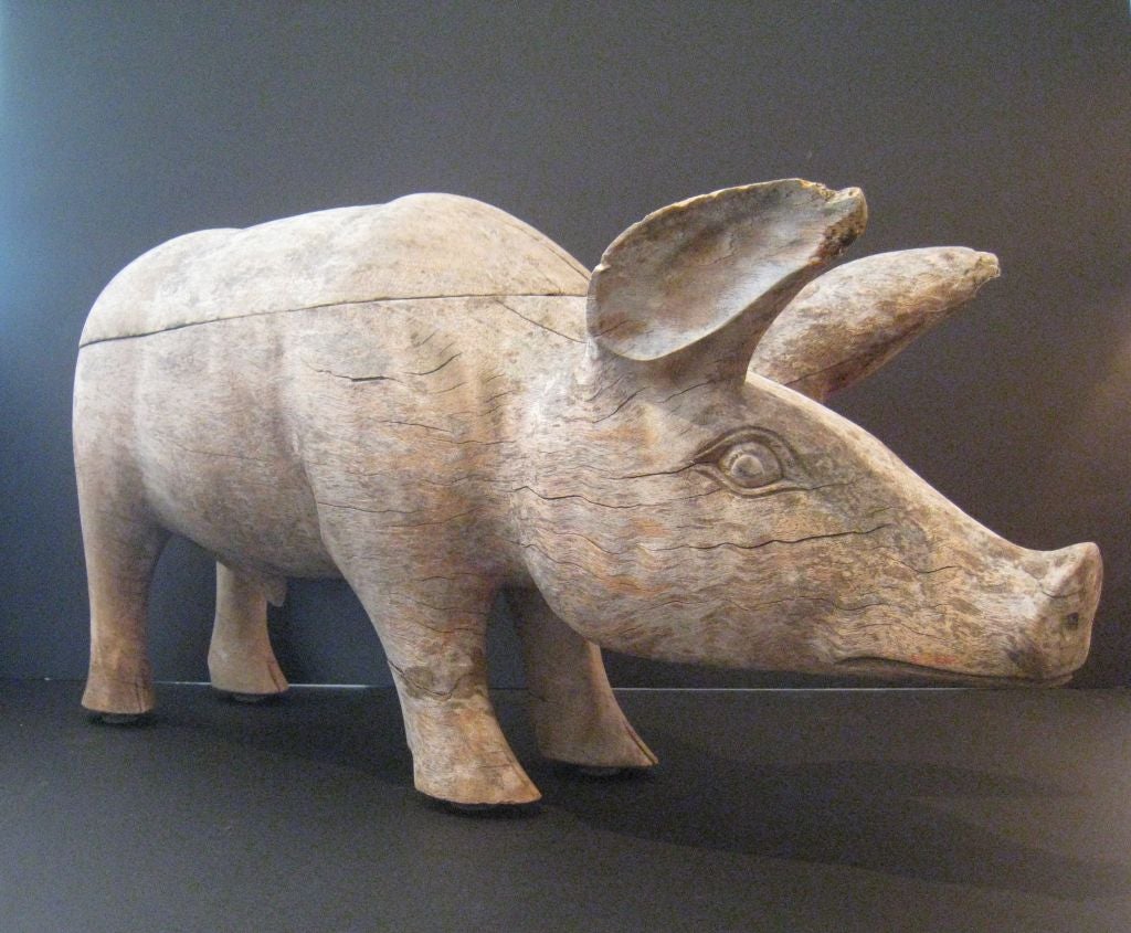 Large 1930s American Folk Art Hand Carved Wooden Pig In Excellent Condition In Los Angeles, CA