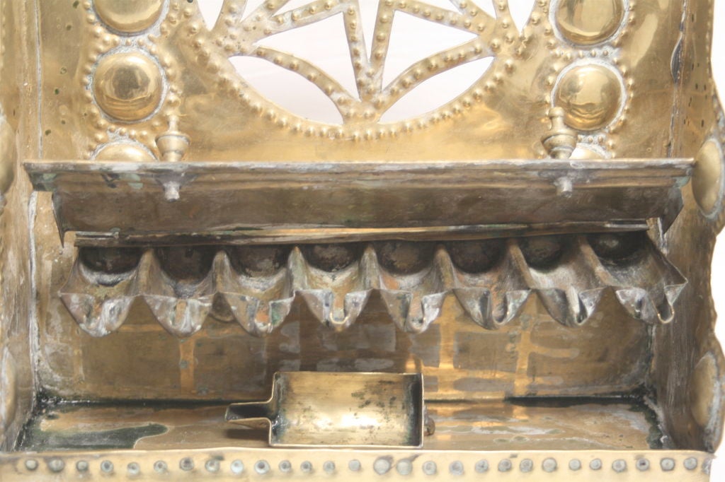 18th Century Dutch Menorah or Channukah Lamp in Brass For Sale 2