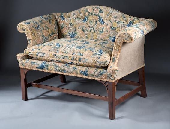 English A Chippendale Camelback Settee