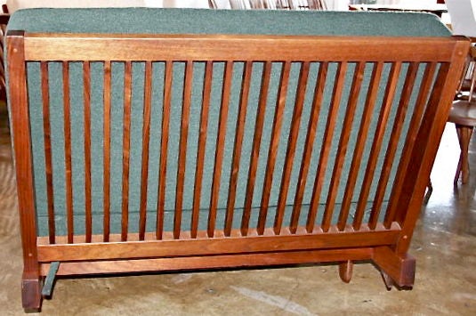Walnut Exceptional George Nakashima Spindle Back Daybed For Sale