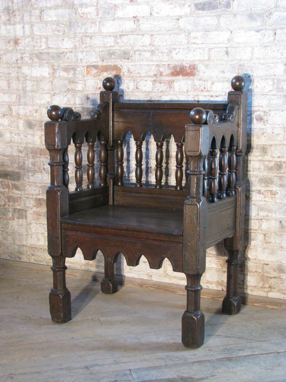 Italiano Coppia di sedie in stile gotico italiano del XIX secolo in Oak in vendita