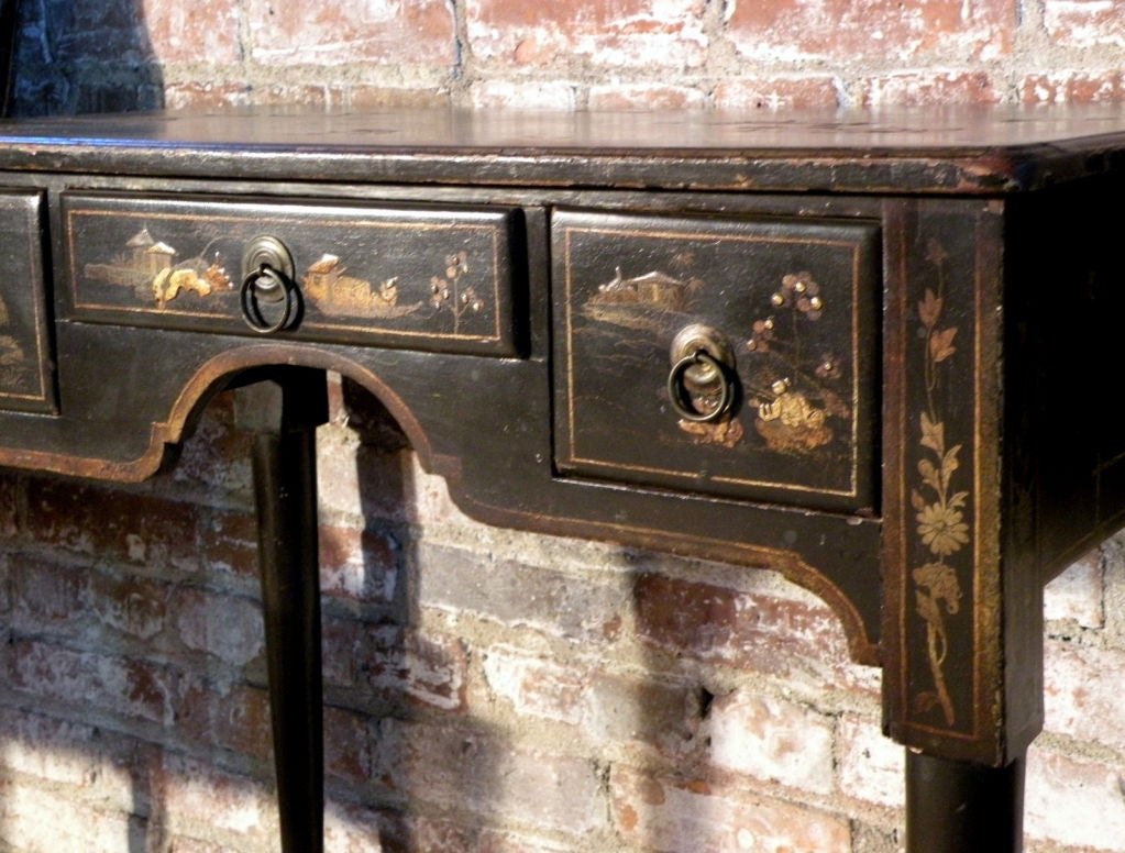 English Queen Anne Low Boy In Good Condition In Troy, NY