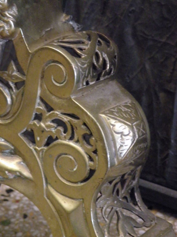 Feuerböcke aus Messing im Louis XIV.-Stil aus dem 19. Jahrhundert, Paar (Französisch) im Angebot