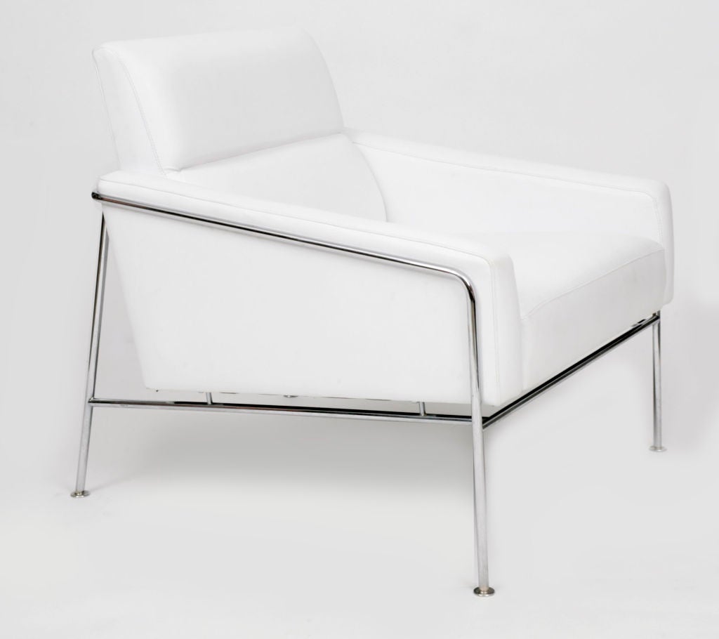 Arne Jacobsen Fritz Hansen 3300 Chairs