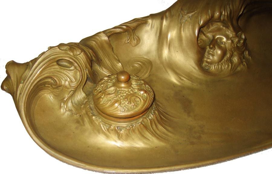 Beautiful detail and heavy 19th century French art nouveau ink-well.