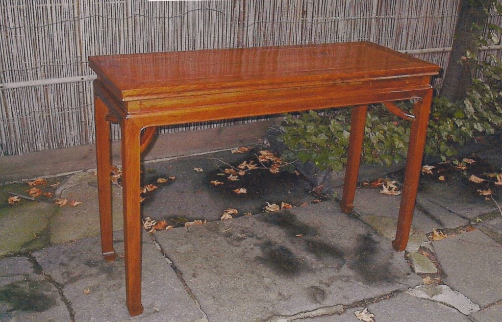 Chinese 19th Century Ming-Style Huang Huali table.
