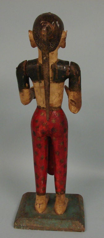 Figure indienne en bois polychrome