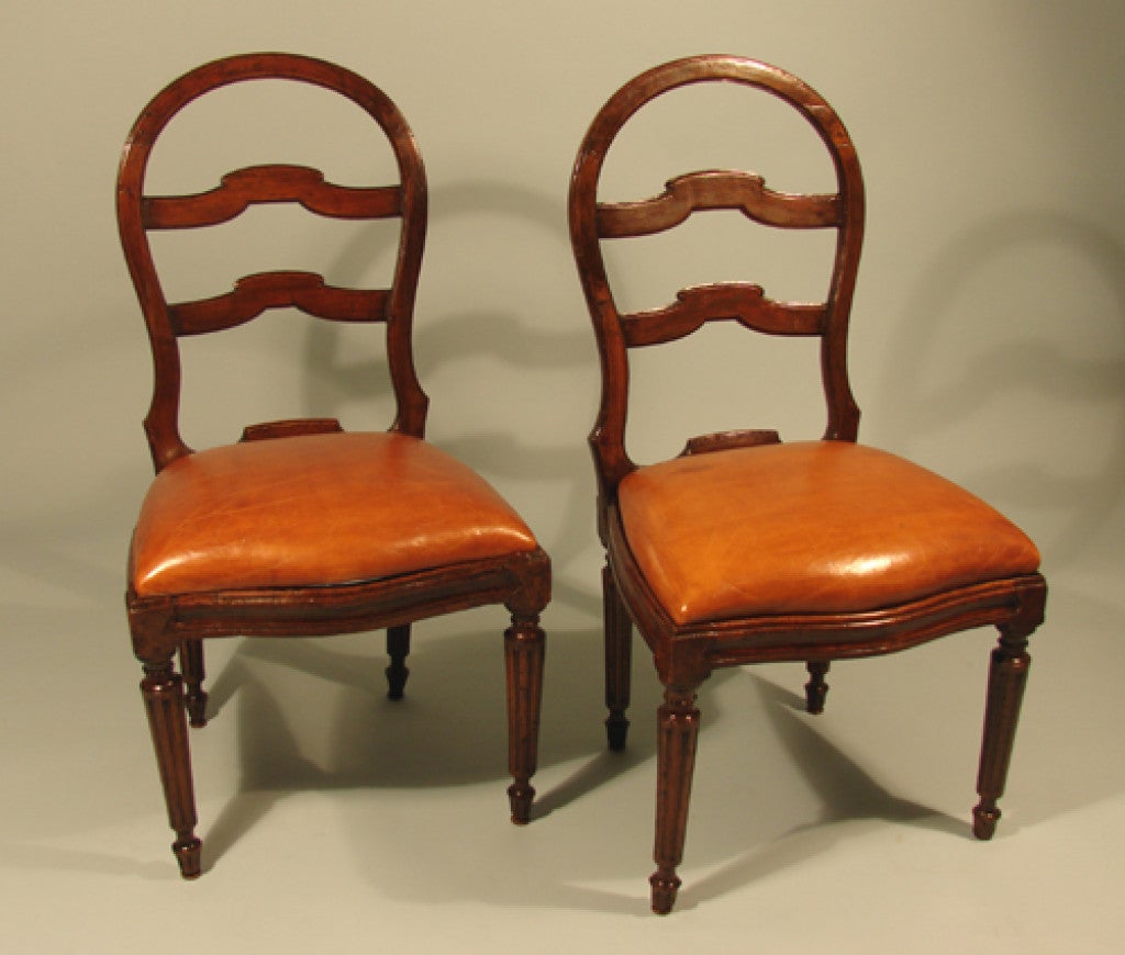Set of 8 Italian walnut dining chairs