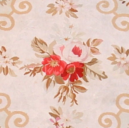 Aubusson Scatter Rug In Excellent Condition For Sale In San Francisco, CA