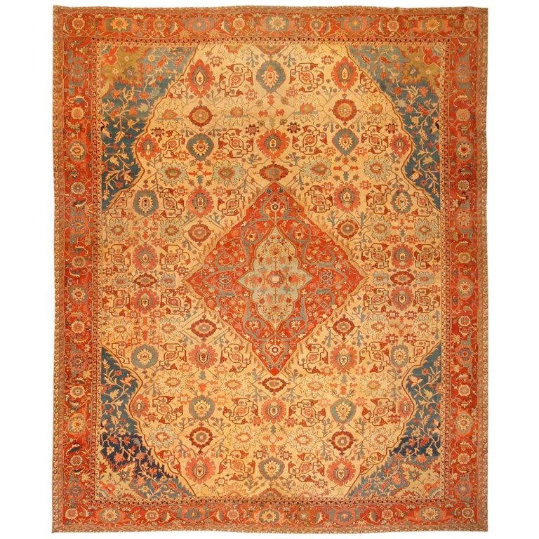 Late 19th Century Serapi 'Heriz' Carpet