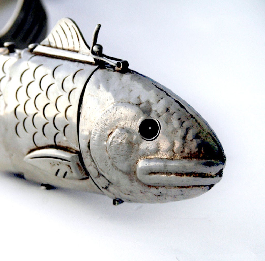 SPRATLING STERLING SILVER & OBSIDIAN ARTICULATED FISH In Excellent Condition In New York, NY