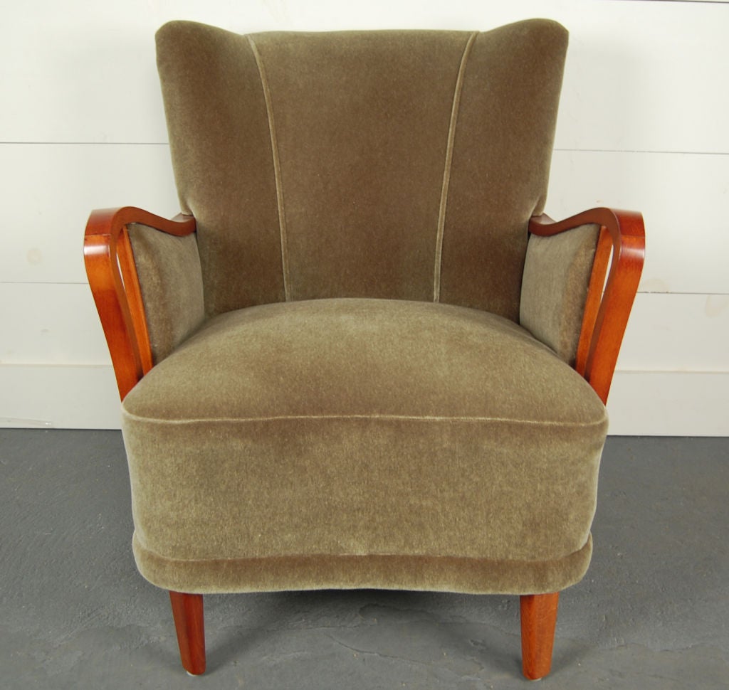 Pair of Swedish Art Deco Moderne Club Chairs 1
