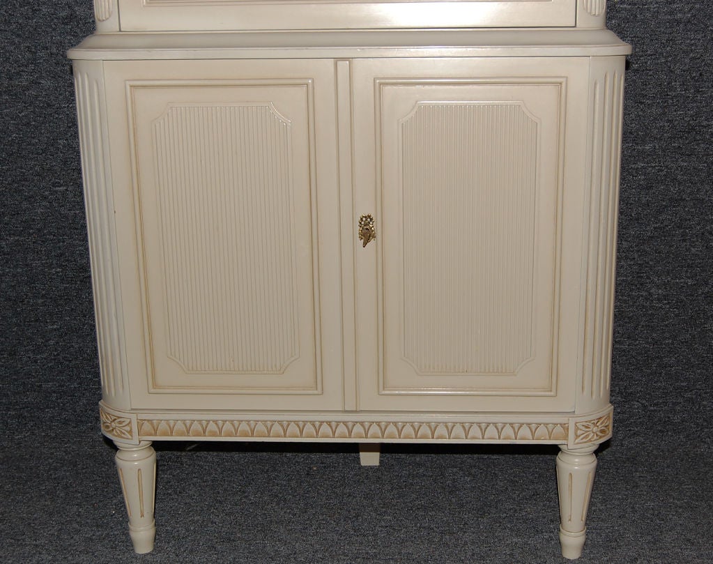 20th Century Swedish Gustavian Style Painted Corner Cabinet