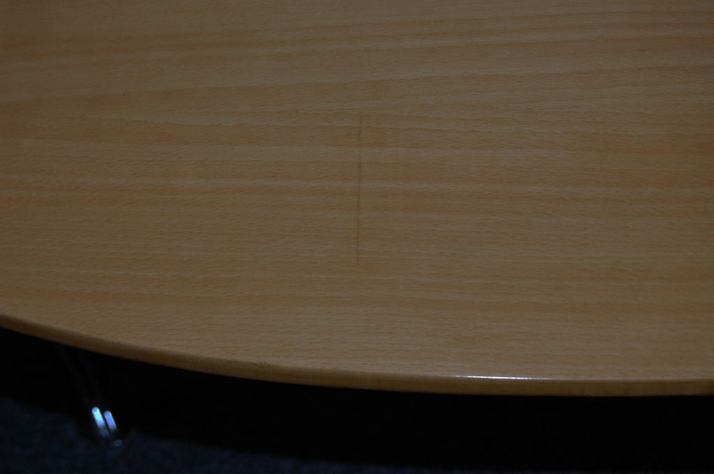 Table basse Superellipse de Bruno Mathsson et Piet Hein 2