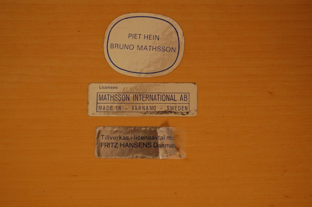 Table basse Superellipse de Bruno Mathsson et Piet Hein 3